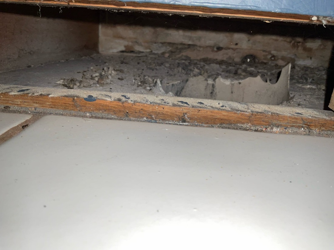 Clean return air chamber after duct cleaning service